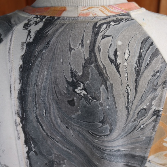 Niffich Hand Marbled Quilted Patchwork Cropped Crewneck Fleece Sweatshirt - Picture 12 of 17